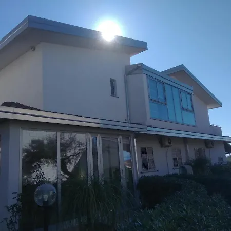 Casa Dany Alojamento de Acomodação e Pequeno-almoço 3*